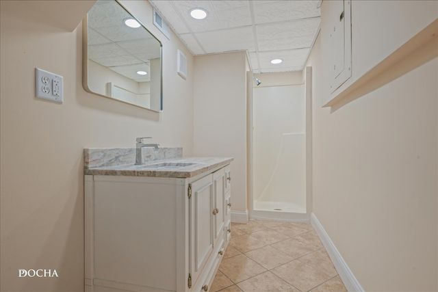 312 Oak Street, North Aurora, IL 60542