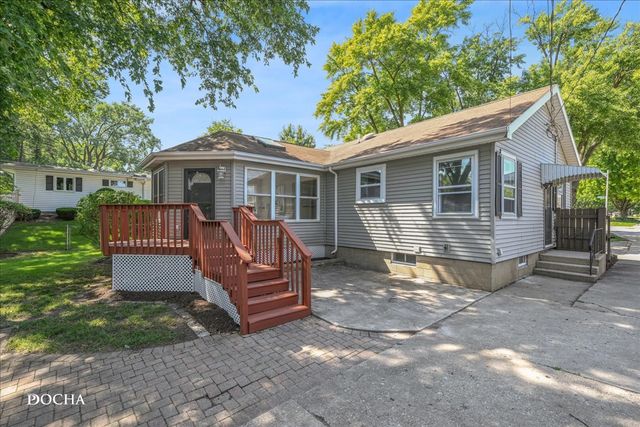 312 Oak Street, North Aurora, IL 60542