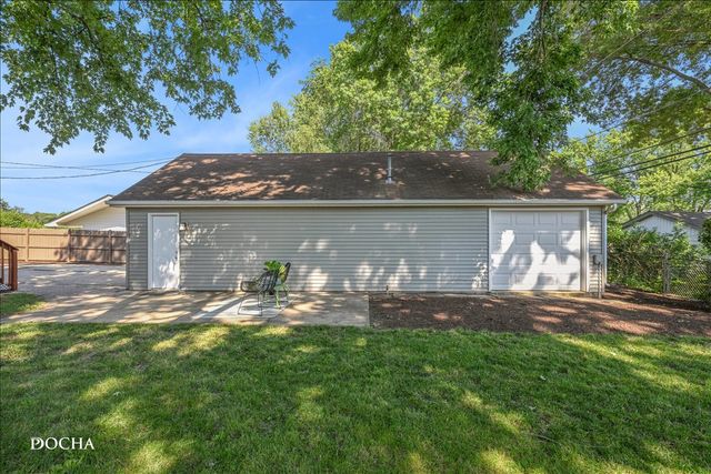 312 Oak Street, North Aurora, IL 60542