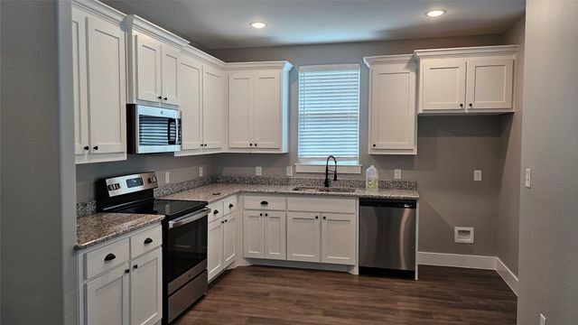 931 West Elm Street, Denison, TX 75020