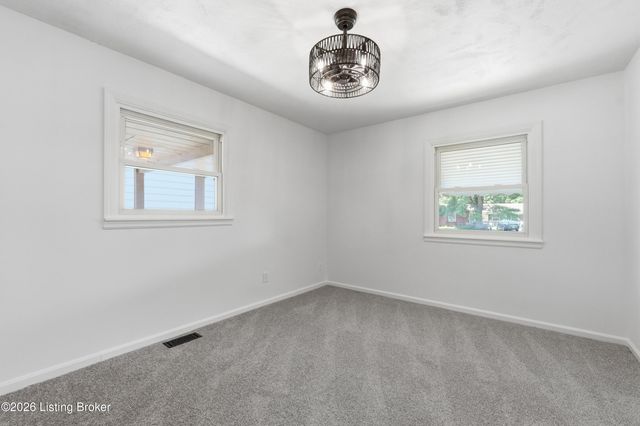 2815 Brookdale Ave, Louisville, KY 40220