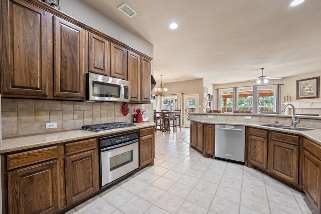 1370 White Sand Drive, Rockwall, TX 75087