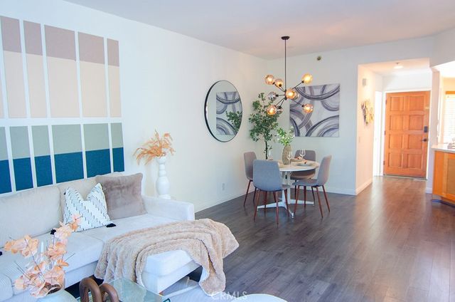 1310 E Orange Grove Boulevard 113, Pasadena, CA 91104