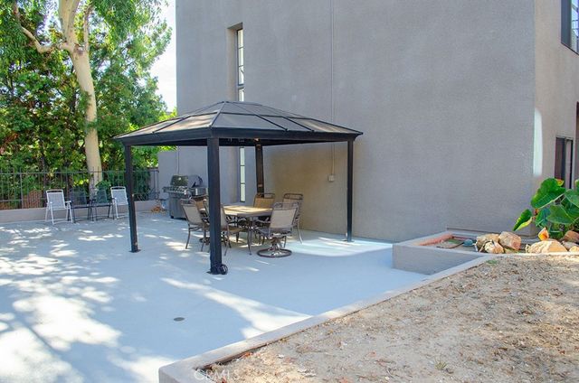 1310 E Orange Grove Boulevard 113, Pasadena, CA 91104