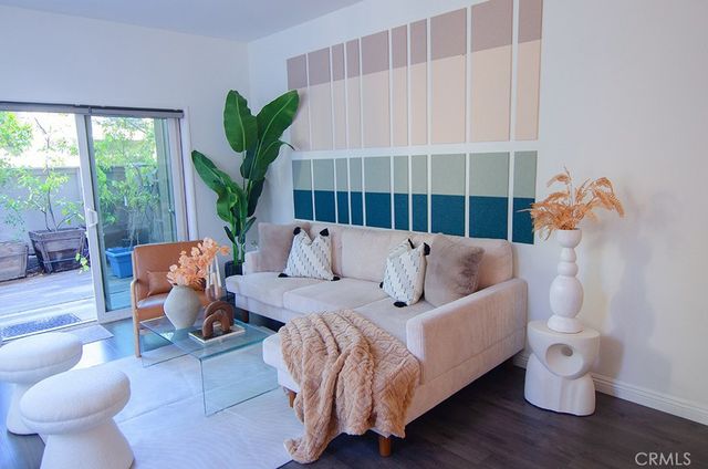 1310 E Orange Grove Boulevard 113, Pasadena, CA 91104