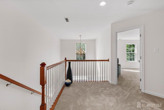 406 Arnold Drive, Florence, NJ 08518