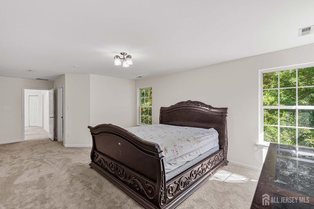 406 Arnold Drive, Florence, NJ 08518