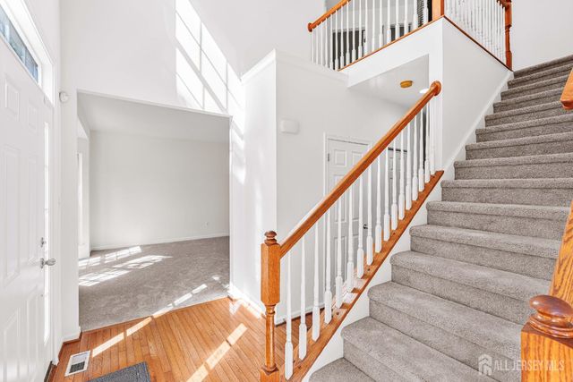 406 Arnold Drive, Florence, NJ 08518