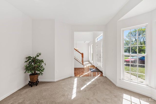 406 Arnold Drive, Florence, NJ 08518