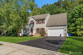 406 Arnold Drive, Florence, NJ 08518