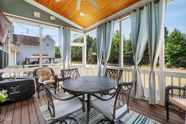 124 Restonwood Drive, Apex, NC 27539