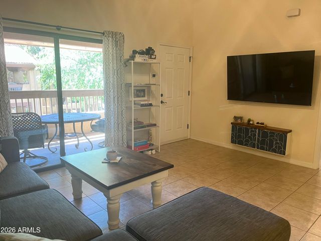 1351 N PLEASANT Drive N 2062, Chandler, AZ 85225