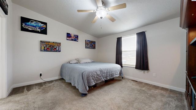 84303 N 451 Pr Ne, West Richland, WA 99353