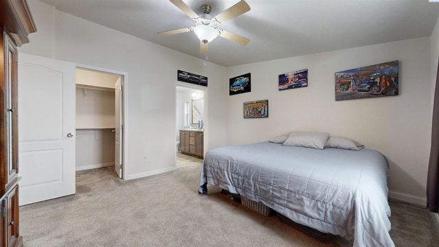 84303 N 451 Pr Ne, West Richland, WA 99353