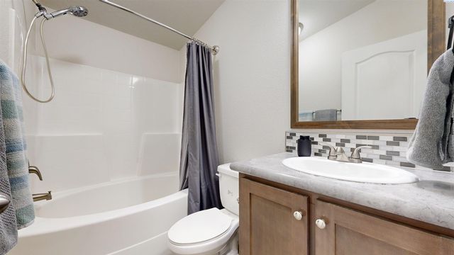 84303 N 451 Pr Ne, West Richland, WA 99353