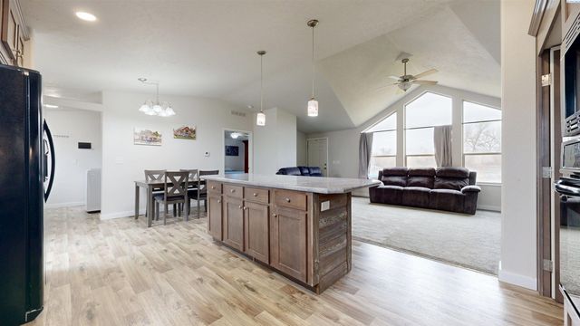 84303 N 451 Pr Ne, West Richland, WA 99353