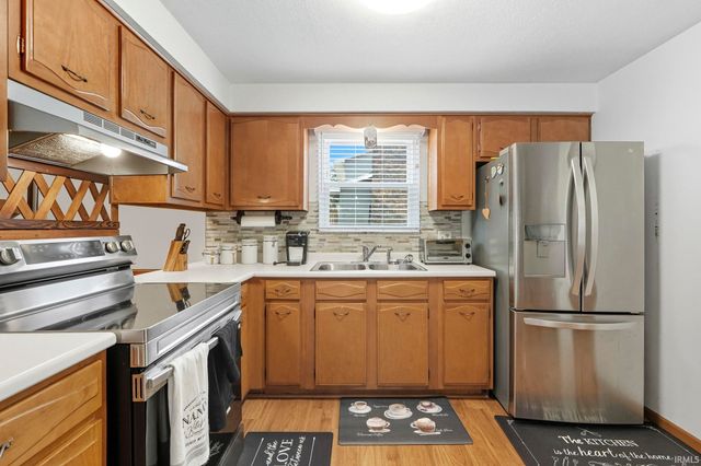 3516 Debeney Drive, Fort Wayne, IN 46816