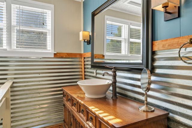 3814 Pawnee Court, Granbury, TX 76048