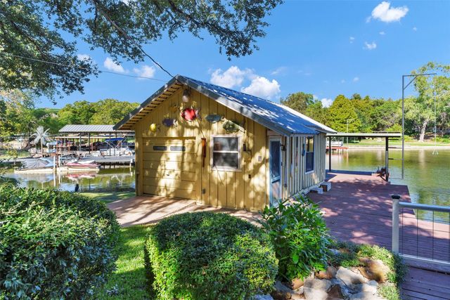 3814 Pawnee Court, Granbury, TX 76048