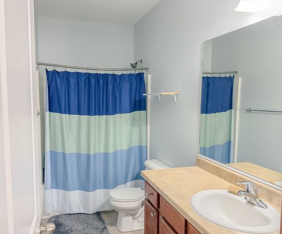 2702 NE Oak Drive 2, Ankeny, IA 50021
