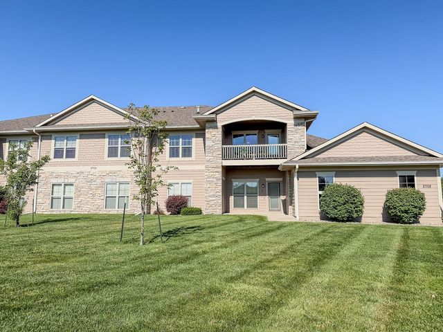 2702 NE Oak Drive 2, Ankeny, IA 50021