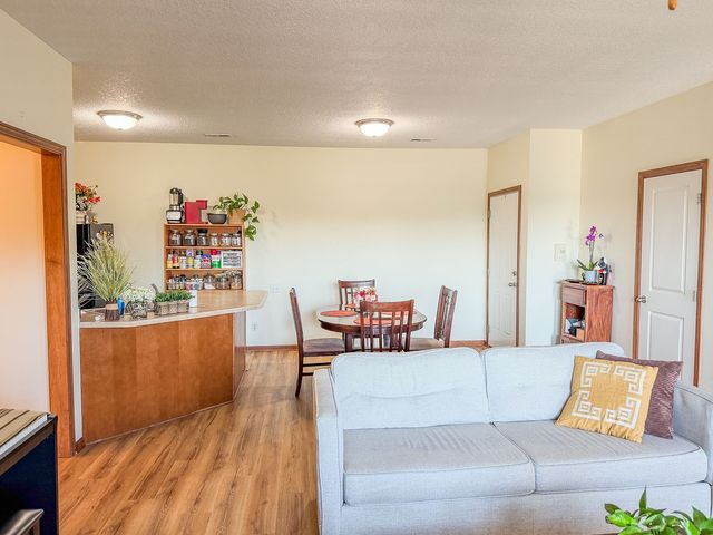 2702 NE Oak Drive 2, Ankeny, IA 50021