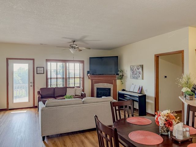 2702 NE Oak Drive 2, Ankeny, IA 50021