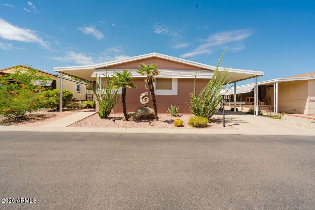 2233 E Behrend Drive 220, Phoenix, AZ 85024 — exterior
