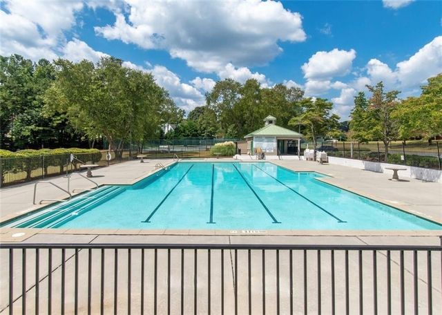 109 Carolinas Way, Fayetteville, GA 30215