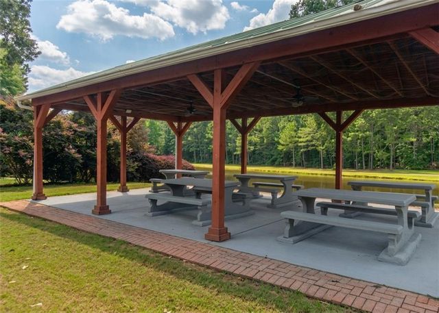 109 Carolinas Way, Fayetteville, GA 30215