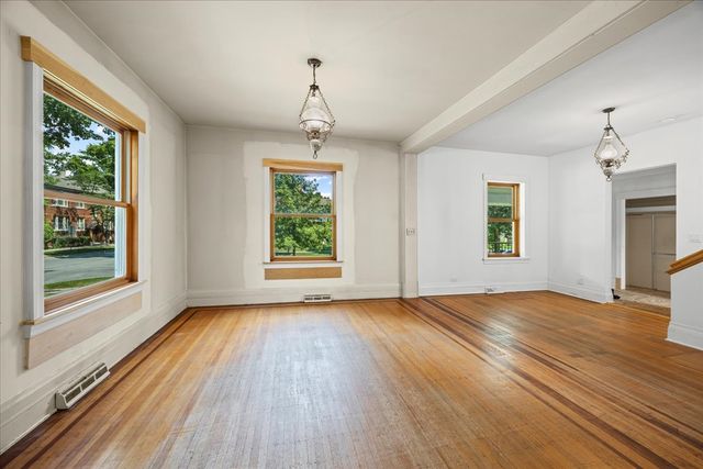 603 Wesley Avenue, Oak Park, IL 60304