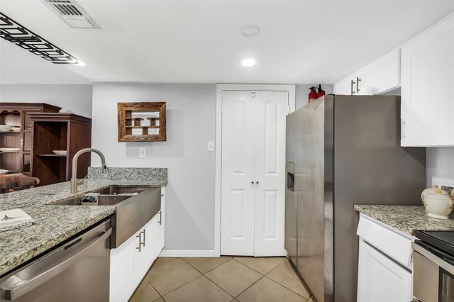 64 April Hill, Conroe, TX 77356
