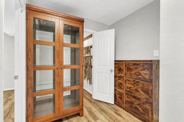 64 April Hill, Conroe, TX 77356