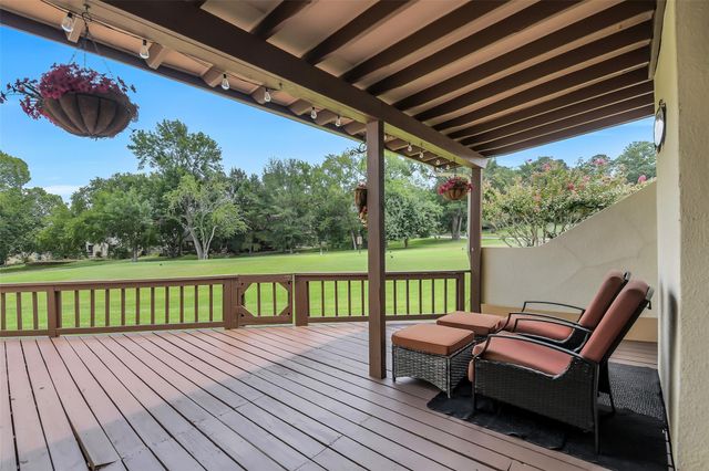 64 April Hill, Conroe, TX 77356