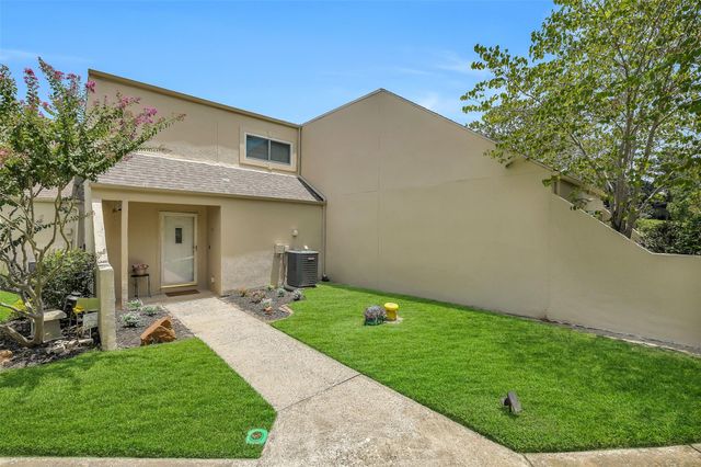 64 April Hill, Conroe, TX 77356
