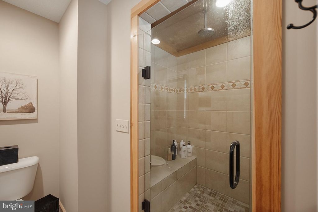 Image 29 of property listing at 670 WOODLANDS HILL LN, Oakland, MD 21550