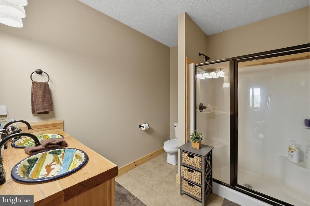 Image 42 of property listing at 670 WOODLANDS HILL LN, Oakland, MD 21550