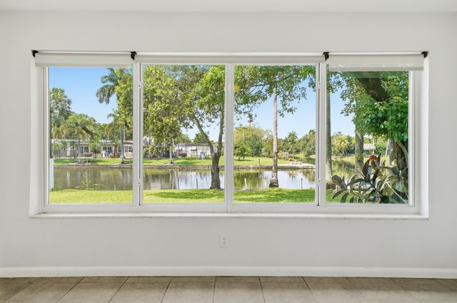 5261 SW 89th Avenue, Cooper City, FL 33328