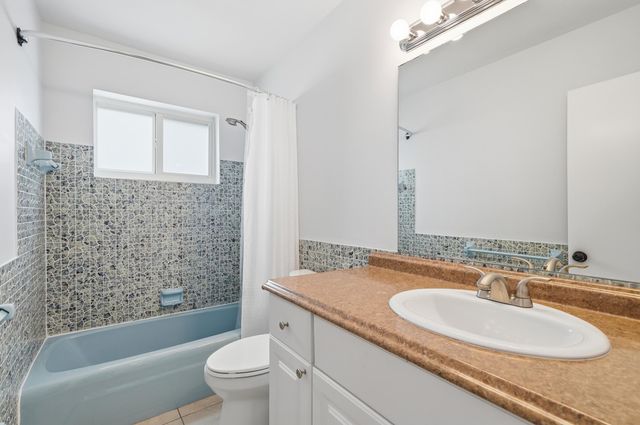 5261 SW 89th Avenue, Cooper City, FL 33328