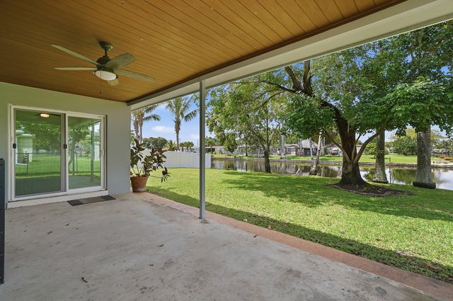 5261 SW 89th Avenue, Cooper City, FL 33328