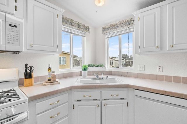 3 Lighthouse Road, Half Moon Bay, CA 94019