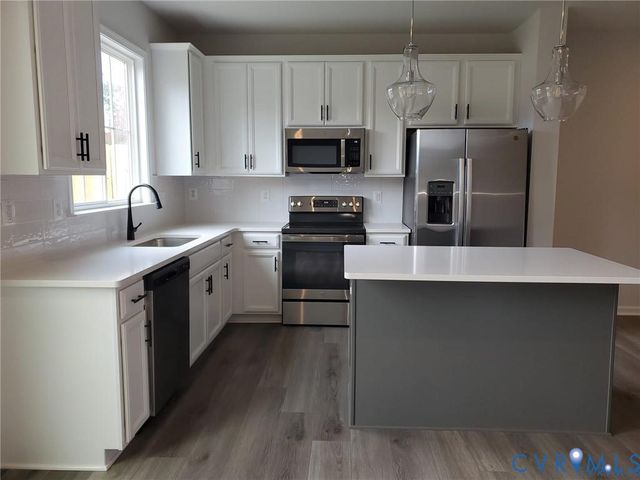 547 McCormick Farm Pl, Glen Allen, VA 23060