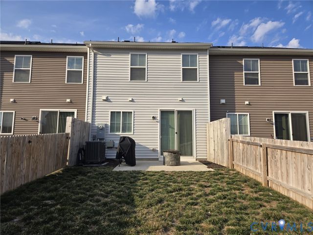 547 McCormick Farm Pl, Glen Allen, VA 23060