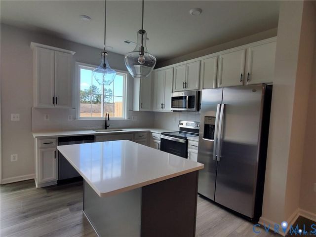 547 McCormick Farm Pl, Glen Allen, VA 23060