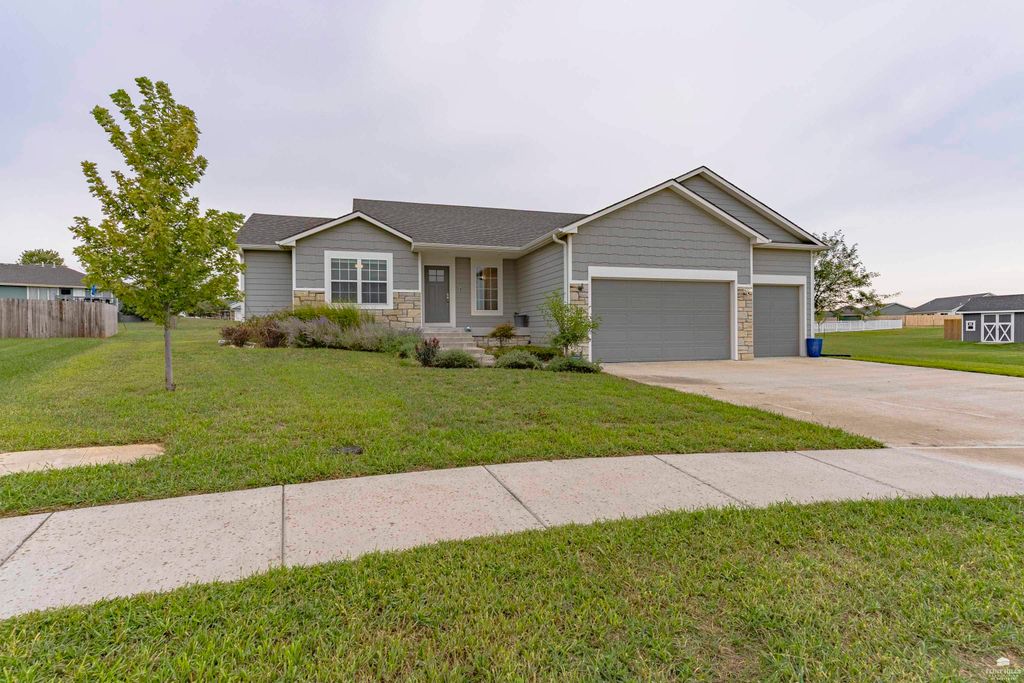 4098 Tyler Court, Manhattan, KS 66502