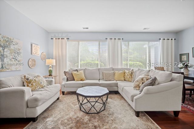 214 Hampton Cir, Bluffton, SC 29909