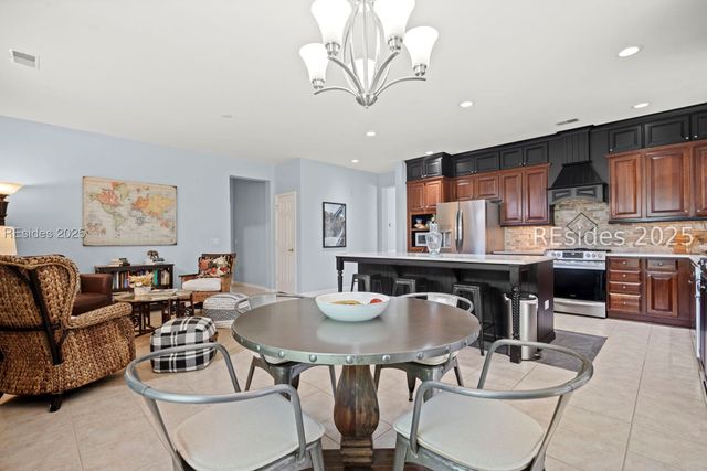 214 Hampton Cir, Bluffton, SC 29909