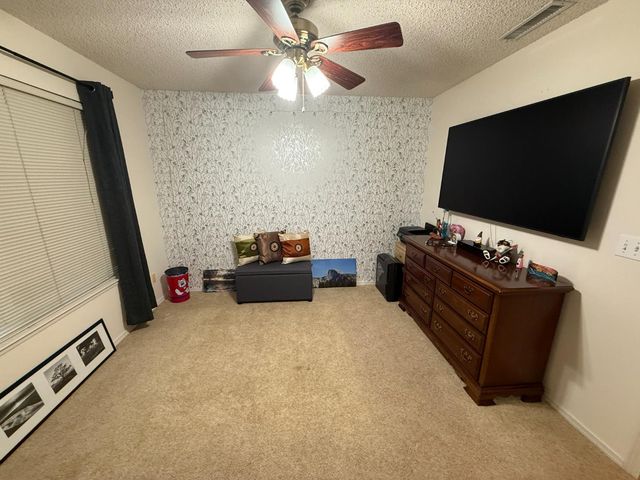 5532 W Wathen Avenue, Fresno, CA 93722