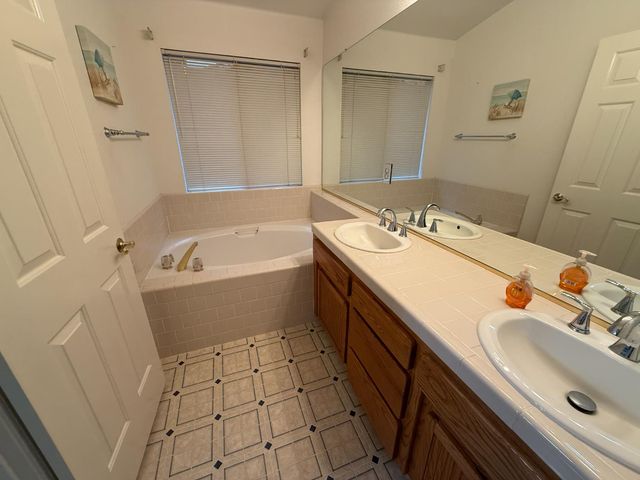 5532 W Wathen Avenue, Fresno, CA 93722