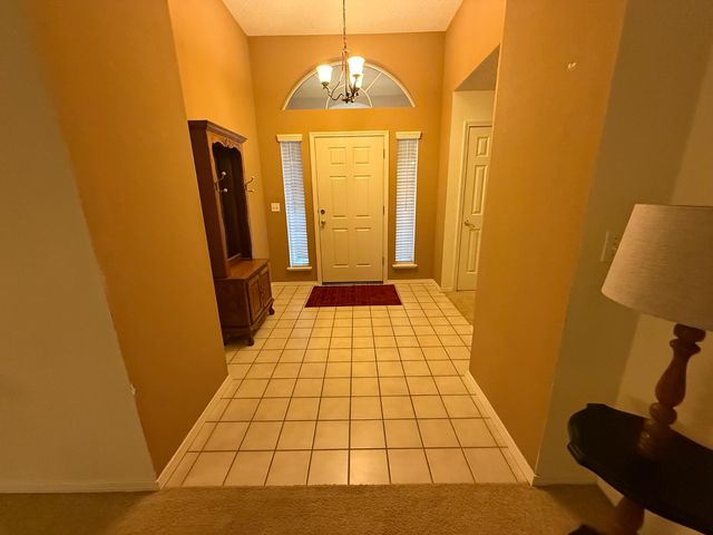 5532 W Wathen Avenue, Fresno, CA 93722